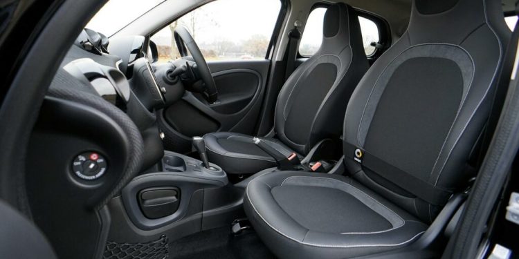 Cette habitude en voiture peut coûter très cher, et tout le monde l’a déjà fait