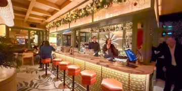 Champagnes rares et finger food : découvrez Lily-Bulle, l’adresse éphémère de l’hiver