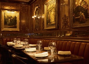 La Renommée : le charme intemporel du Paris d’hier, l’audace de New York d’aujourd’hui