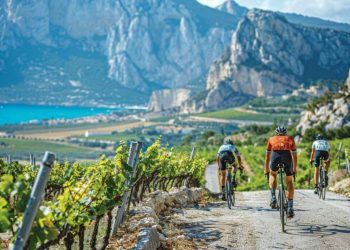 Ces 3 itinéraires à vélo en France vont vous faire rêver (et transpirer)