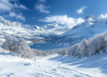 Découvrez ce lac fascinant de 138m de profondeur à Val Cenis (vous allez adorer skier ici)