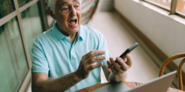 Retraite et changement de banque : comment éviter les retards de paiement ?