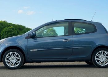 Avec cette nouvelle loi, il faut vérifier sa carte grise de voiture pour éviter une grosse amende