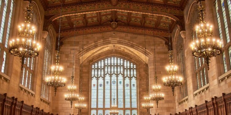 Les livres Harry Potter à quel âge : quand lire chaque tome ?