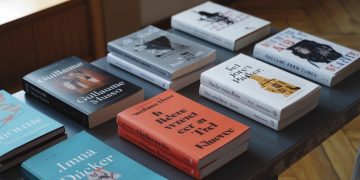 Livres 2025 : à quoi s’attendre pour Anna Stuart, Guillaume Musso et Joël Dicker ?