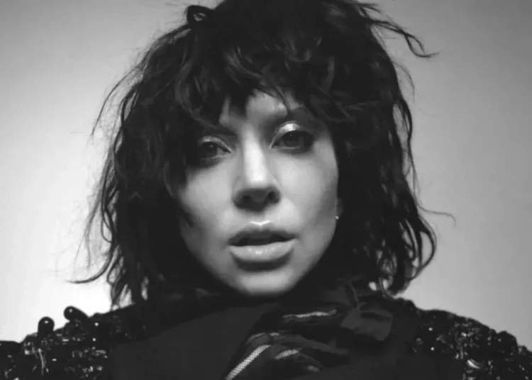 Lady Gaga dévoile la date de sortie officielle de son album Mayhem