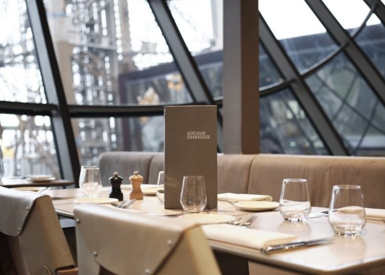 Une soirée inoubliable à 57 mètres de hauteur pour la Saint-Valentin