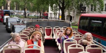 À partir de quel âge voir God Save the Tuche au cinéma ?