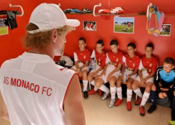 Les Tuche : À partir de quel âge regarder cette comédie culte à la télévision ?