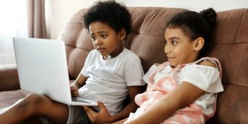 « The Electric State » : À partir de quel âge le regarder ?