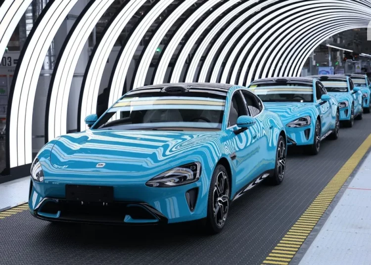 Xiaomi explose les ventes avec sa berline électrique SU7 et bouscule le marché