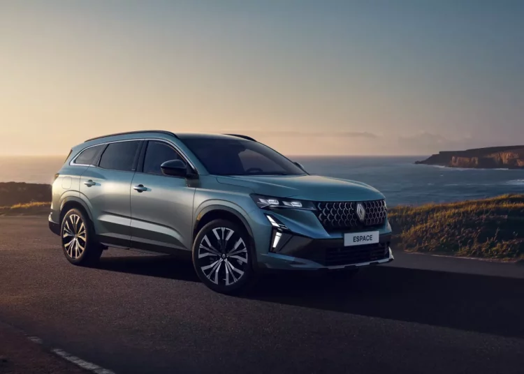 Renault Espace 2024 : une nouvelle ère pour le grand SUV familial