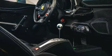 Ferrari prépare un retour surprise de la boîte manuelle… mais il faudra être millionnaire
