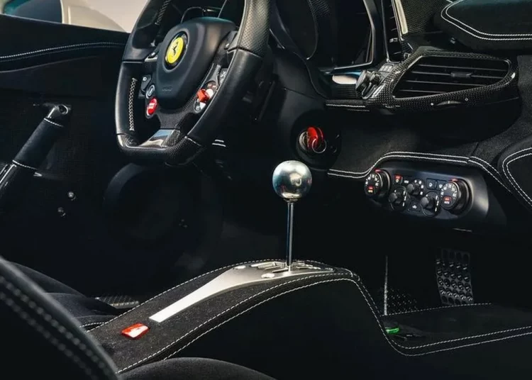 Ferrari prépare un retour surprise de la boîte manuelle… mais il faudra être millionnaire