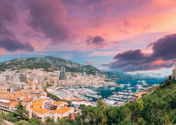 Monaco durcit le ton face aux rassemblements de supercars : une mesure choc avant le Grand Prix
