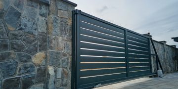 Installer un portail chez soi : tout ce qu’il faut savoir avant de se lancer