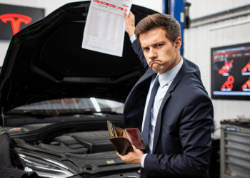 Il achète une Tesla d’occasion et tombe dans le piège électrique