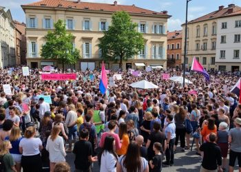 Villefranche-sur-Saône : Plus de 100 manifestants réunis pour célébrer la Journée des Droits