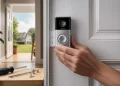 Installer une sonnette vidéo sans fil : comparatif et pose en 1 heure