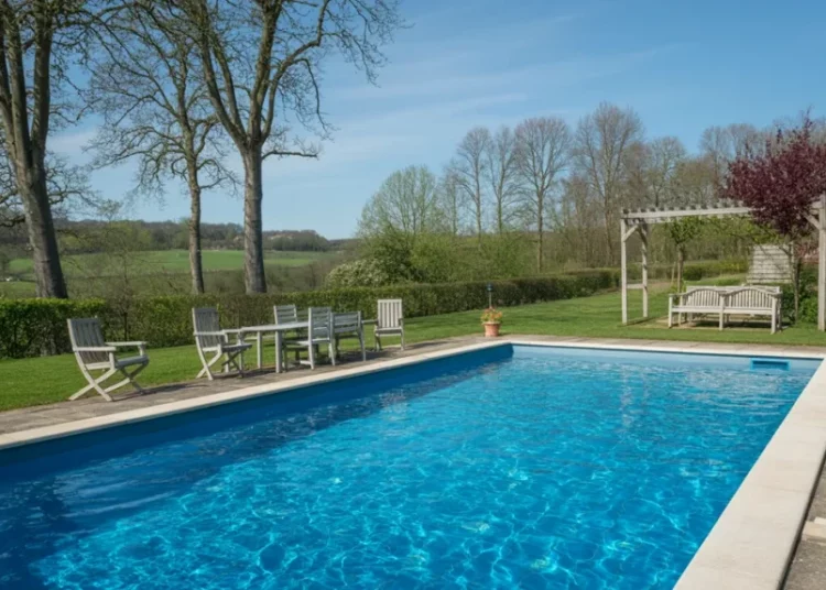 Réparer sa piscine après l’hiver : 6 pannes courantes à résoudre avant la remise en route