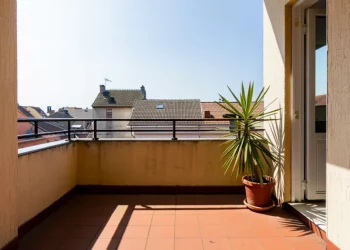 Refaire l’étanchéité d’un balcon fissuré : produits et technique en 1 journée