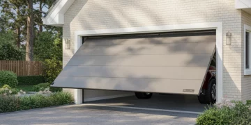 Porte de garage basculante qui frotte ou bloque : 6 pannes diagnostiquées et réparées