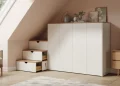 Escalier de rangement sous combles avec marches coulissantes : guide de fabrication
